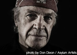 bullhorn media - Don Francks